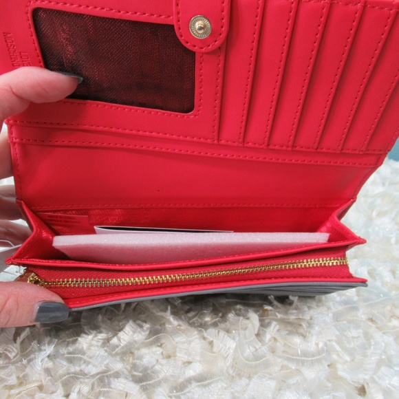 Love Moschino Gray Quilted Tri Fold Wallet - Picture 5 of 7